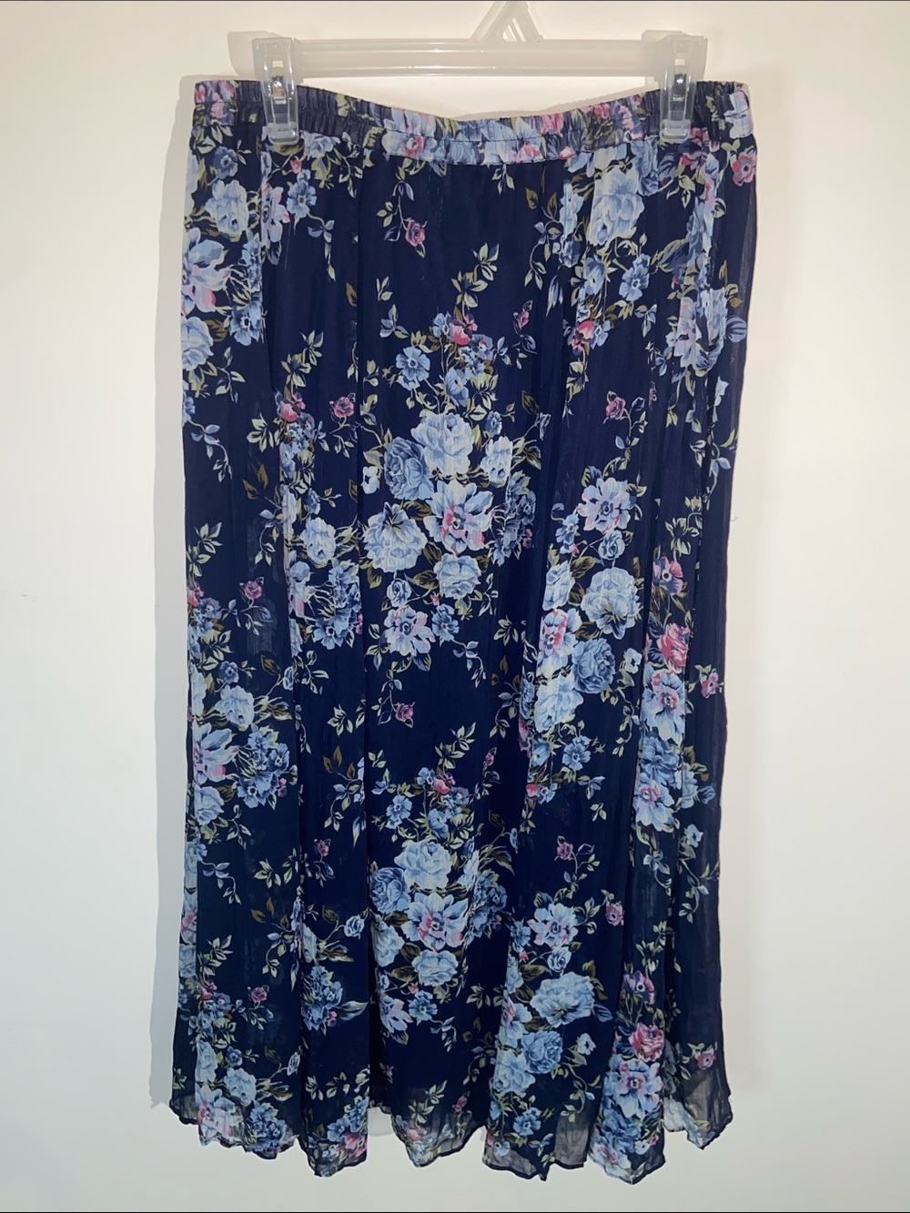 Vintage Chadwick’s Blue Floral Pleated Maxi Skirt Size L